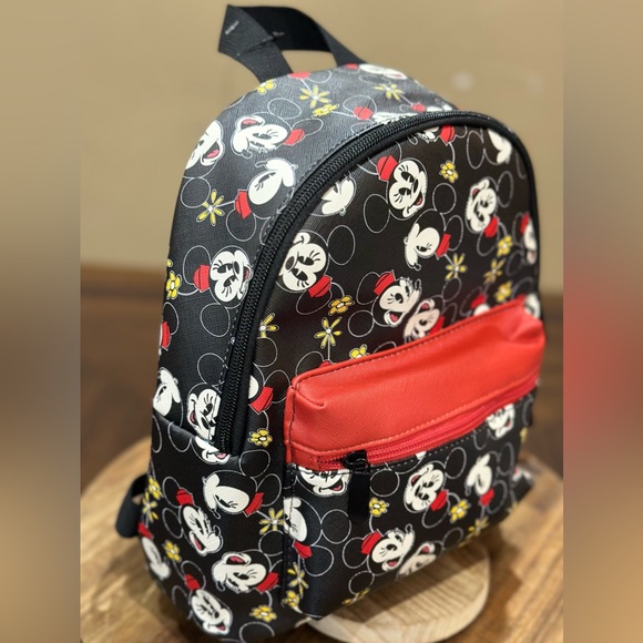 BioWorld Disney Minnie Mouse Mini Purse Backpack Faux Leather - Handbag New!! - Picture 4 of 12